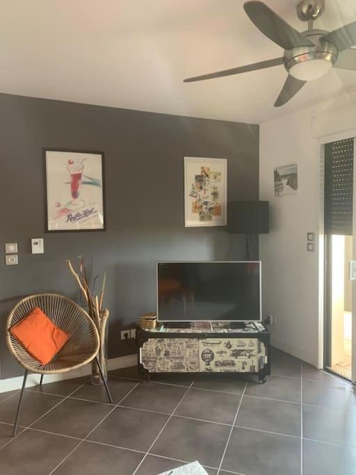 Appartement Plage En Residence Entier 2 Chambres كابروتو المظهر الخارجي الصورة